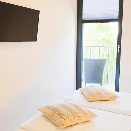 Ms Pro Comfort Kolo Brzegu Z Mini Lägenhet Kołobrzeg